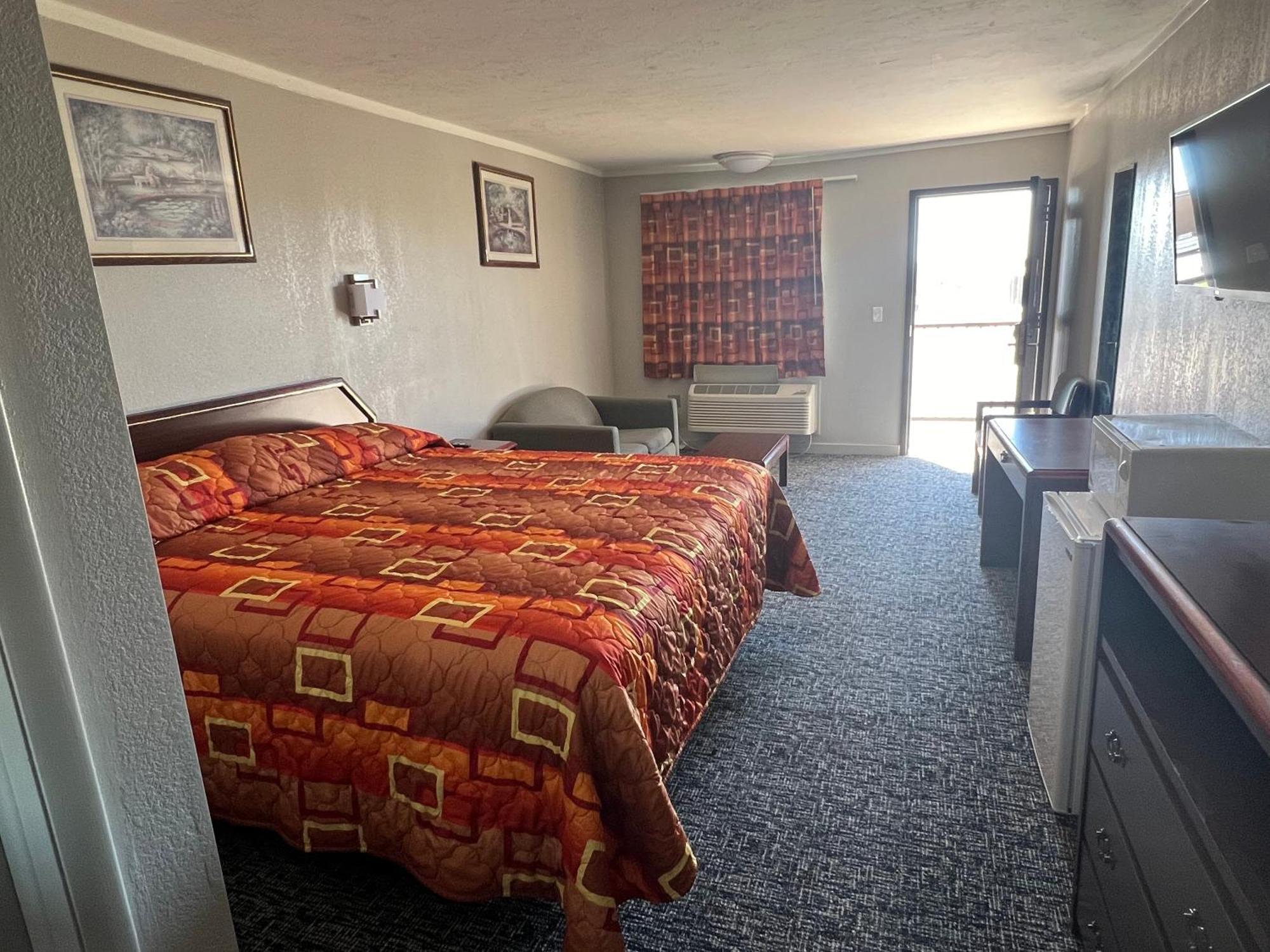 Hotel 81 El Reno Εξωτερικό φωτογραφία